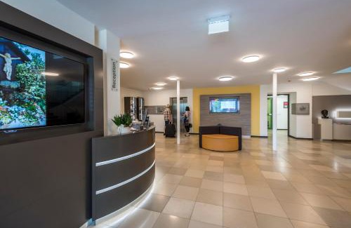 Neustadt-Stadtmitte Hotel | Kloster Neustadt