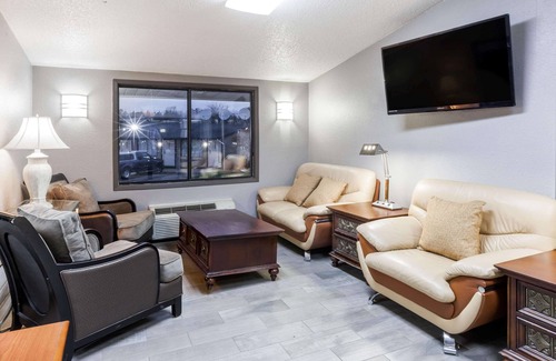 Flint Hotel | Knights Inn Flint