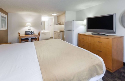 Flint Hotel | Knights Inn Flint