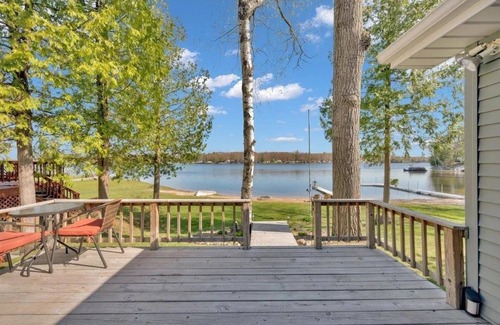 Long Lake Haus | Knotty Nook - Lakefront with Sandy Beach 3 Bed with pullout couch 1 Bath