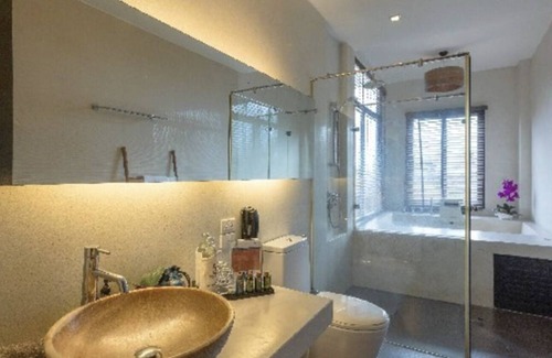 Thong Krut Haus | Koh Samui Deluxe Suite Seaview