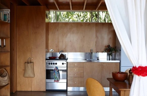 Tryphena Hütte | Koru Bach Medlands Strand