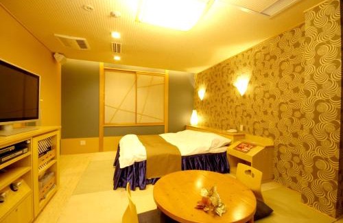 Katsuragi Hotel | KOYASAN ホテル チャペル クリスマス かつらぎ Adult Only