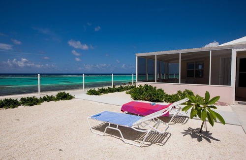 Rum Point Eigentumswohnung | Kozy Kai - Sealodge # 17 - Romantic Beachfront Holiday in Cayman Kai