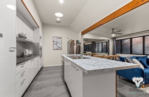 Spring Hill Haus | KozyGuru | Spring Hill | 2 Bed 2.5 Bath