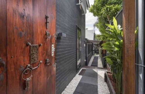 Spring Hill Haus | KozyGuru | Spring Hill | 2 Bed 2.5 Bath