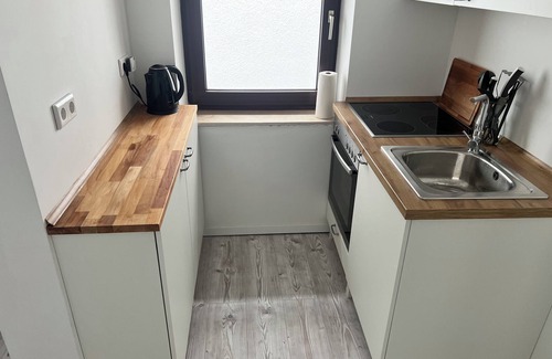 Krefeld Wohnung | Krefeld Ruhiges Apartment in der 2. Etage. Mit Klimaanlage