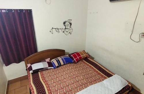 Kuppaayil Wohnung | KRISHNA ROYAL Temple view