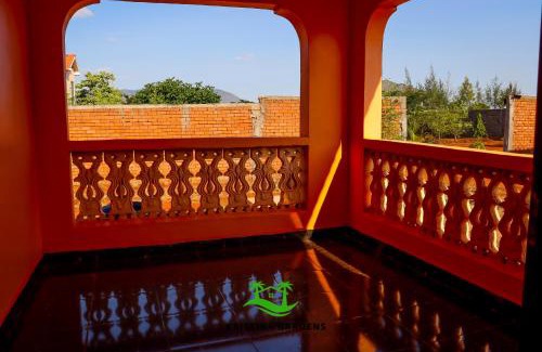 Voi Haus | Kristina Gardens