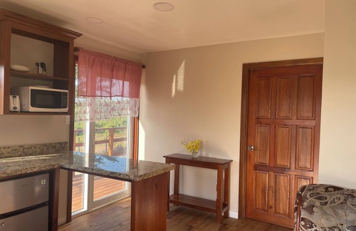 Hopkins Kabine | KSG Cabins 5 minutes to Mayflower Falls and 10 minutes to Hopkins Beach