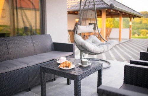 Ljubescica Haus | KUĆA ZA ODMOR OLD HILLS