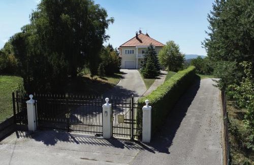 Jakovlje Villa | Kuća za odmor Sunce