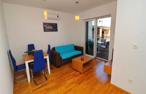 Drace Wohnung | Kula Fancy Apartments - One-Bedroom Apartment with Terrace Ground Floor A1