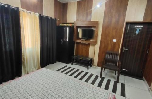 Sidhpur Haus | Kumar Home Stay by StayApart