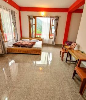Bomdila Haus | Kunjang Homestay