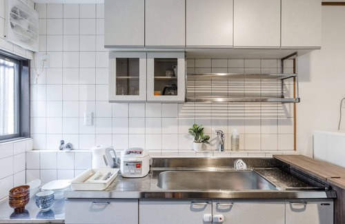 Minami Haus | VERLÄNGERUNG / FUNHOUSE Katsurakawa / PRIVATHAUS / ZU FUSS ZUR JR STATION