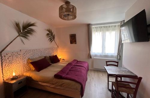 Croissy-Beaubourg Wohnung | L'ancienne ferme du château