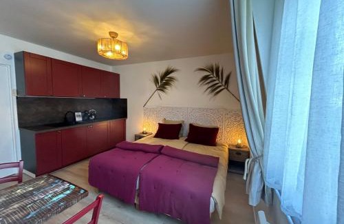 Croissy-Beaubourg Wohnung | L'ancienne ferme du château