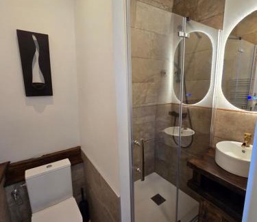 Croissy-Beaubourg Wohnung | L'ancienne ferme du château