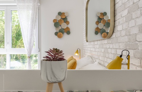 Montevrain Wohnung | L'Atelier des Rêves -Studio-Modern-Ensuite Dusche-Blick auf den Hof