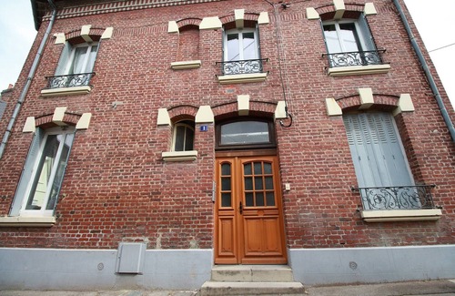 La Fere Wohnung | L'athéna - Geräumige und charmante Wohnung