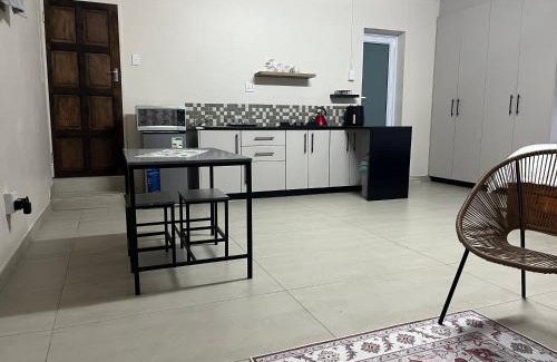 Klerksdorp Haus | L&C Cottage