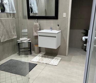 Klerksdorp Haus | L&C Cottage