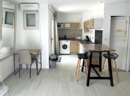 Les Perroquets Wohnung | L ESCALE entre DISNEY et PARIS