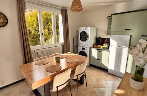 Saint-Claude Wohnung | L'Hellébore - Cosy with garage