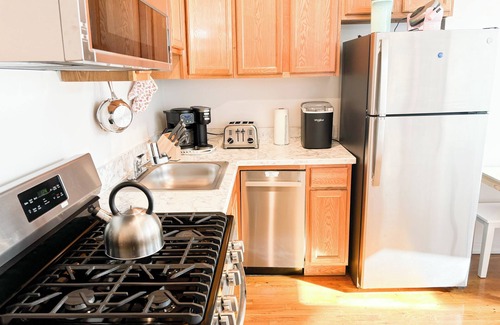 Bedford-Stuyvesant Wohnung | 😍L@K!😍 Sunlit Utopia, 3 bedroom in 20ft wide brownstone