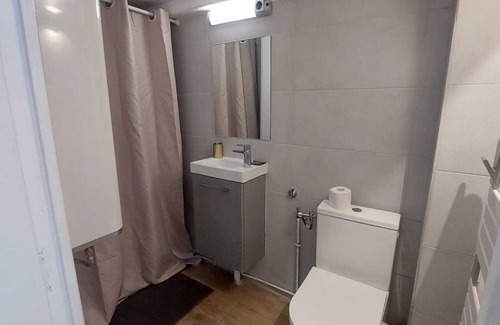 Livry-Gargan Wohnung | L08 Jacuzzi 5 Étoile par Villa Dengous
