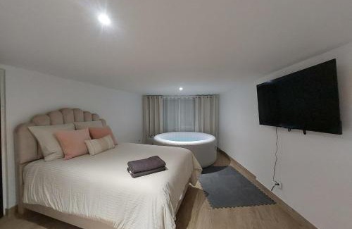 Livry-Gargan Wohnung | L08 Jacuzzi 5 Étoile par Villa Dengous