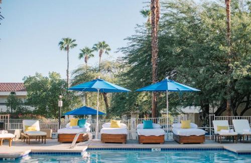Palm Springs Hotel | L3 Oasis Hotel