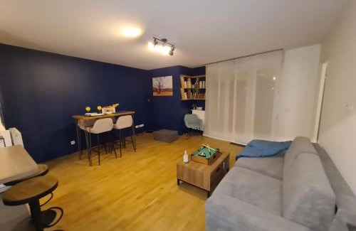 Rosny-sous-Bois Wohnung | La Boheme- Free Parking-Paris-Disneyland-Easy Check-in- Netflix