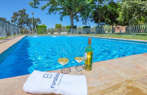 La Carlota Villa | La Cabaña La Carlota by Ruralidays