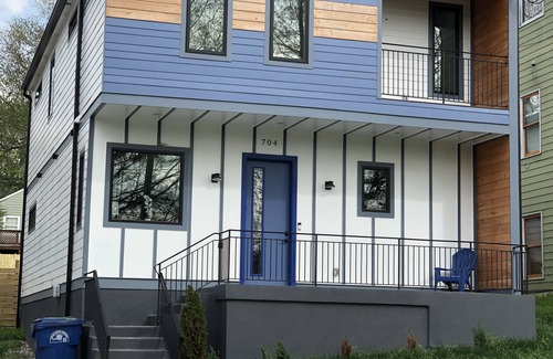 Summerhill Haus | La Casa Azul