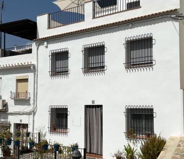 Carcabuey Haus | La Casa de la Luz en la Subbética