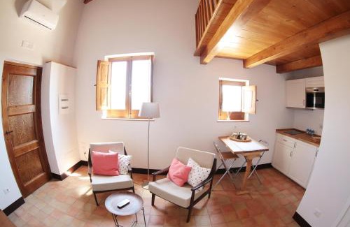 Locri Haus | La Casa del mandarino di Borgo Carbone