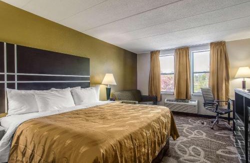 Middleborough Hotel | La Casa Inn & Suites-Middleboro