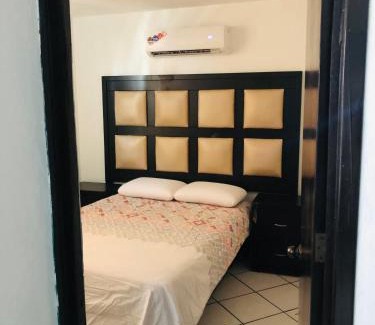 Lazaro Cardenas Wohnung | La Casita Amarilla