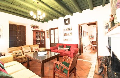 Aracena Haus | La Casona de los Cucos by SIERRA VIVA