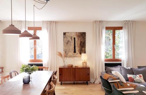 Arbois Haus | La Diligence, gîte de caractère au cœur d'Arbois