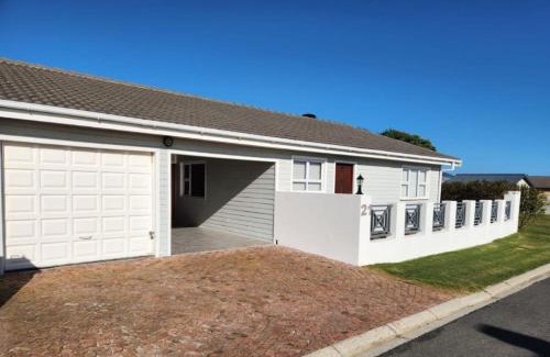 Kareeberg Haus | La Dolce Vita