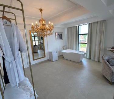 Fernando De La Mora Hotel | La Gabbanee Hotel Boutique