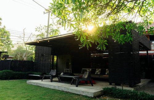 Puk Tian Haus | La Lune ลาลูน