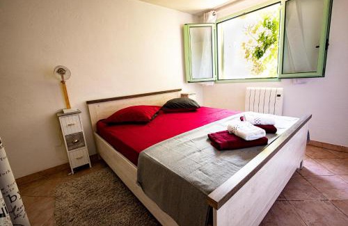 Revest-les-Roches Haus | la maison du Vial