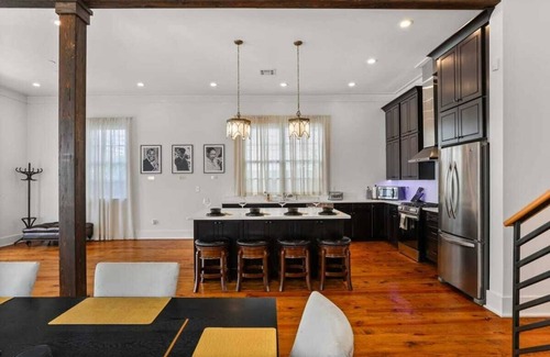 McDonough Haus | La Marie Unique New Orleans Jazz house!