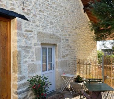 Montfaucon Wohnung | La Parenthèse, Les Gîtes de Montfaucon