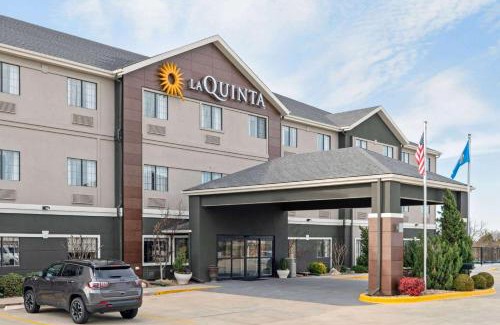 Ada Hotel | La Quinta by Wyndham Ada