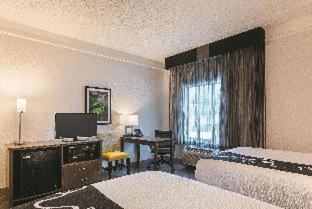 Alpharetta Hotel | La Quinta by Wyndham Atlanta Alpharetta